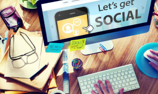 How to highlight your experience and skills on social media