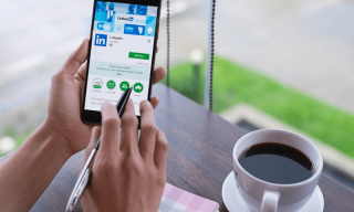 LinkedIn job search tips